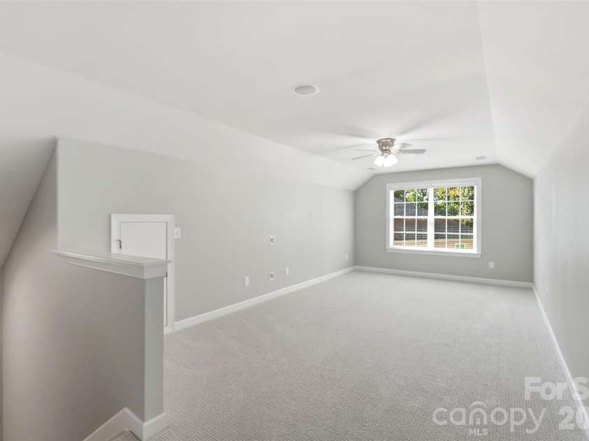 10038 Travertine Trail, Davidson, NC 28036.  MLS# CAR4424425, YatesRealty ID 51572. Bonus Room - 3rd Level