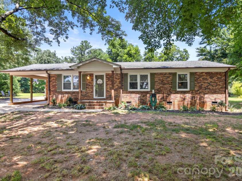 5654 Chadwick Court, Rock Hill, SC 29732.  MLS# CAR4425098, YatesRealty ID 51573. 