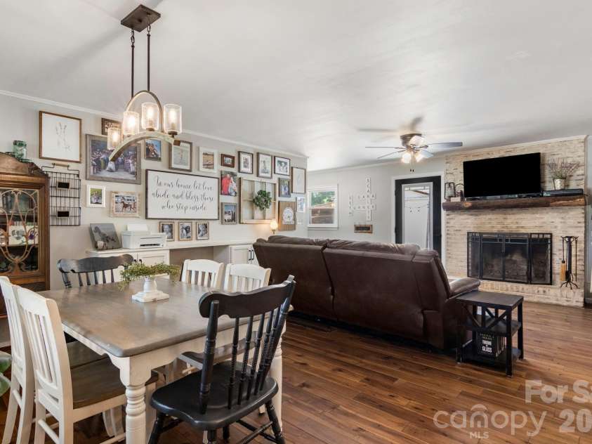 5654 Chadwick Court, Rock Hill, SC 29732.  MLS# CAR4425098, YatesRealty ID 51573. 