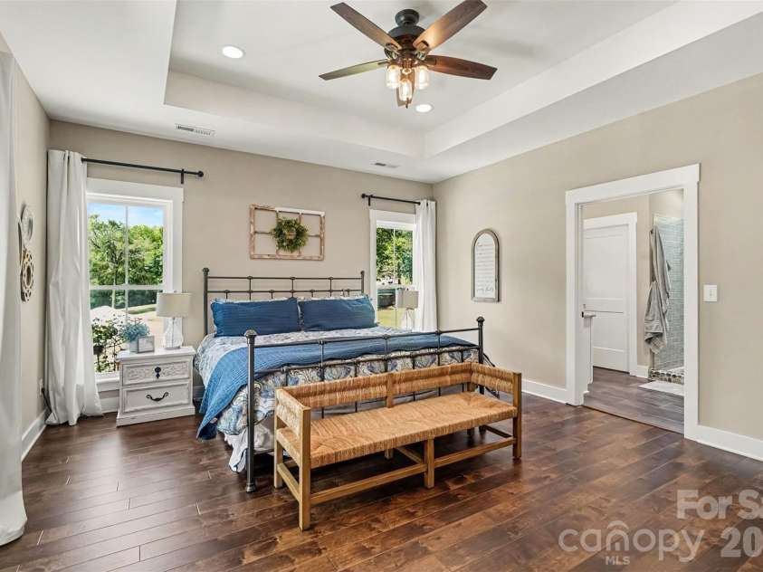 372 Linwood Road, Mooresville, NC 28115.  MLS# CAR4424534, YatesRealty ID 51575. 