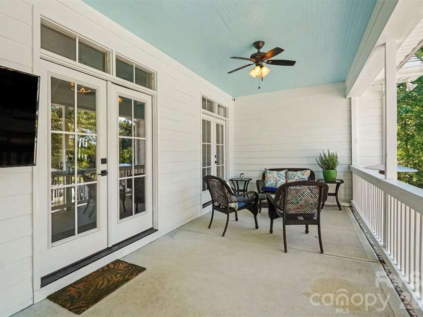 372 Linwood Road, Mooresville, NC 28115.  MLS# CAR4424534, YatesRealty ID 51575. 