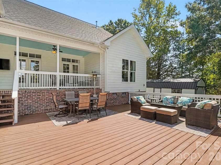 372 Linwood Road, Mooresville, NC 28115.  MLS# CAR4424534, YatesRealty ID 51575. 