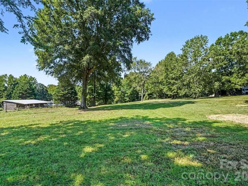 372 Linwood Road, Mooresville, NC 28115.  MLS# CAR4424534, YatesRealty ID 51575. 