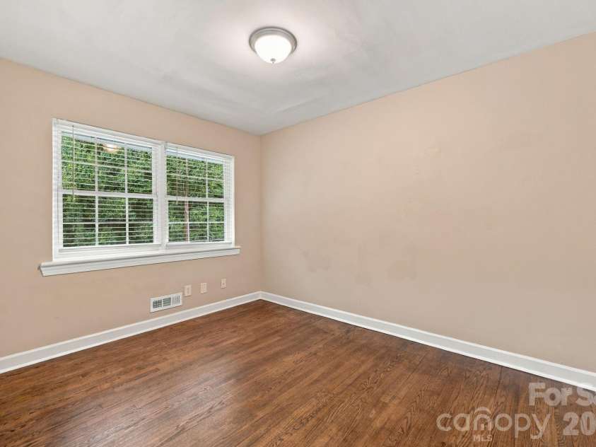 3307 Bonaire Drive, Charlotte, NC 28208.  MLS# CAR4424557, YatesRealty ID 51576. Bedroom 3