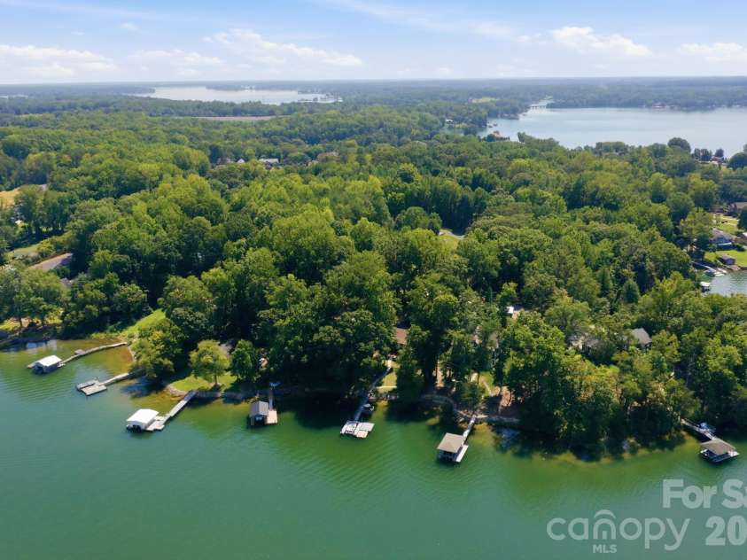 4036 Rhynland Drive, Sherrills Ford, NC 28673.  MLS# CAR4425140, YatesRealty ID 51577. 
