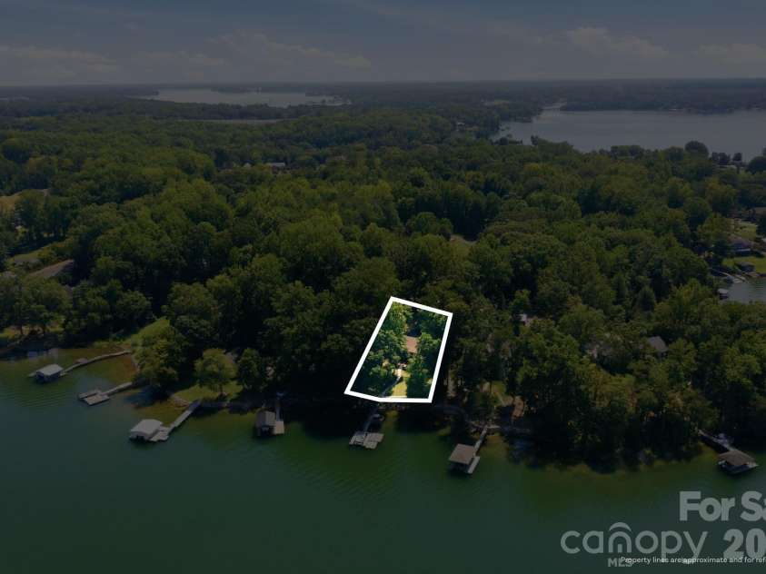 4036 Rhynland Drive, Sherrills Ford, NC 28673.  MLS# CAR4425140, YatesRealty ID 51577. 