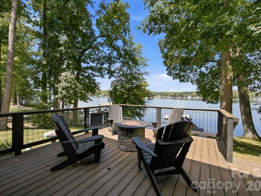 4036 Rhynland Drive, Sherrills Ford, NC 28673.  MLS# CAR4425140, YatesRealty ID 51577. 