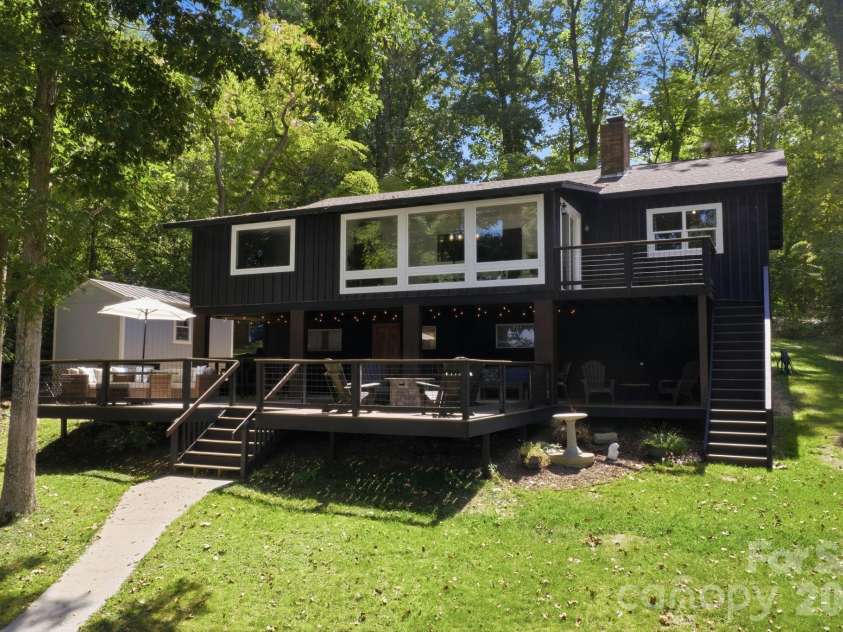 4036 Rhynland Drive, Sherrills Ford, NC 28673.  MLS# CAR4425140, YatesRealty ID 51577. 