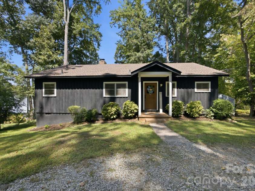 4036 Rhynland Drive, Sherrills Ford, NC 28673.  MLS# CAR4425140, YatesRealty ID 51577. Board & batten charmer