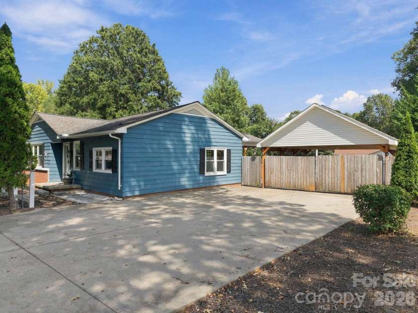 235 Linda Street, Salisbury, NC 28146.  MLS# CAR4424503, YatesRealty ID 51578. 