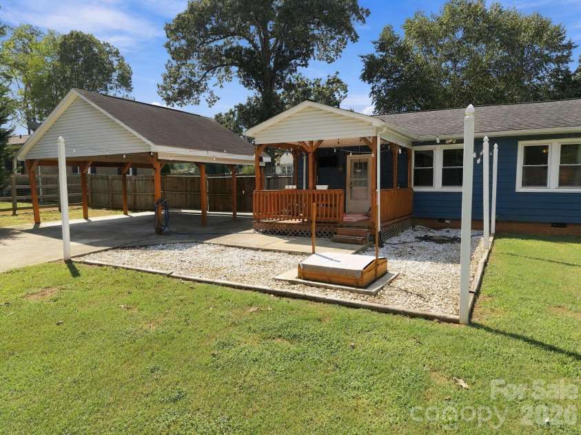 235 Linda Street, Salisbury, NC 28146.  MLS# CAR4424503, YatesRealty ID 51578. 