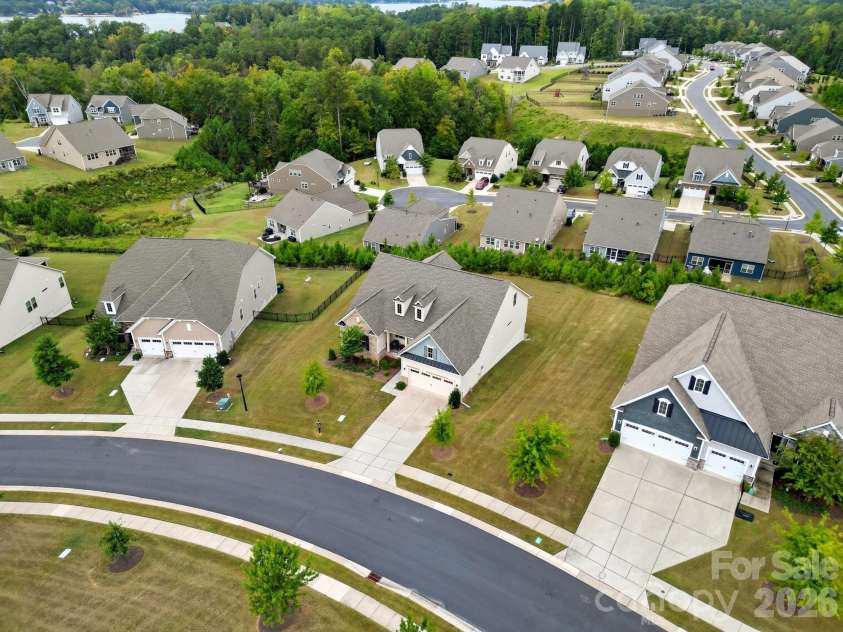 16617 Cozy Cove Road, Charlotte, NC 28278.  MLS# CAR4304689, YatesRealty ID 5158. 