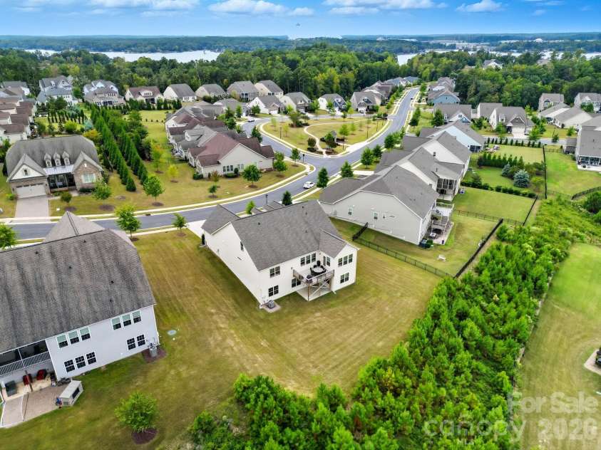16617 Cozy Cove Road, Charlotte, NC 28278.  MLS# CAR4304689, YatesRealty ID 5158. 