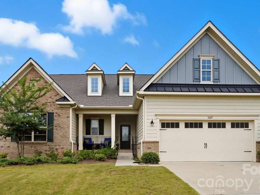 16617 Cozy Cove Road, Charlotte, NC 28278.  MLS# CAR4304689, YatesRealty ID 5158. 