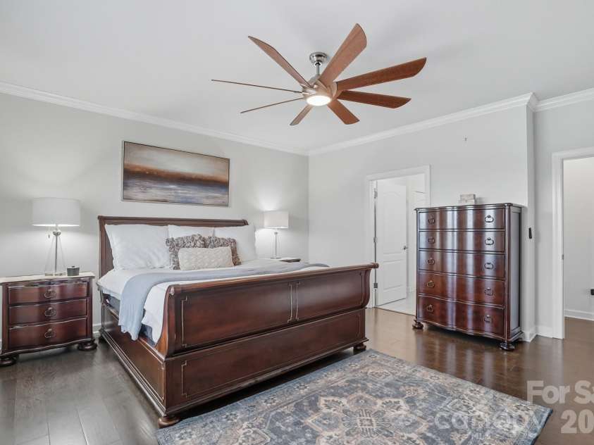 16617 Cozy Cove Road, Charlotte, NC 28278.  MLS# CAR4304689, YatesRealty ID 5158. Main Level Primary Bedroom Suite