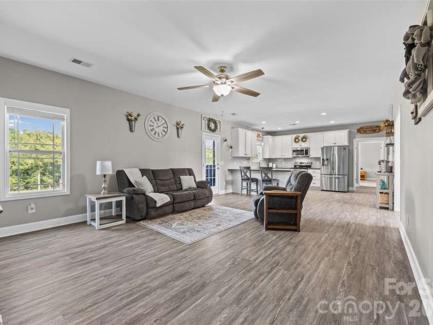 4329 Wylies Mill Road, Edgemoor, SC 29712.  MLS# CAR4424533, YatesRealty ID 51580. 