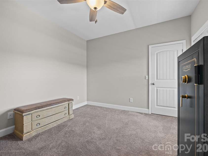 4329 Wylies Mill Road, Edgemoor, SC 29712.  MLS# CAR4424533, YatesRealty ID 51580. Flex Room/Office with closet