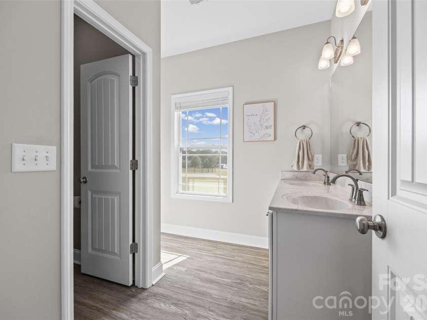 4329 Wylies Mill Road, Edgemoor, SC 29712.  MLS# CAR4424533, YatesRealty ID 51580. Full bathroom 2