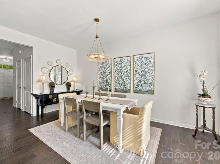 1717 Fleetwood Drive, Charlotte, NC 28208.  MLS# CAR4424481, YatesRealty ID 51581. Dining Area