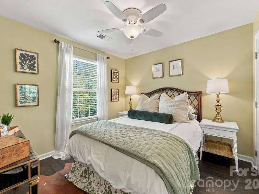 1717 Fleetwood Drive, Charlotte, NC 28208.  MLS# CAR4424481, YatesRealty ID 51581. Second Bedroom