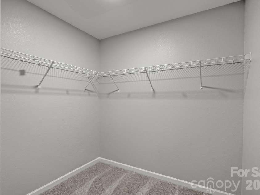 8226 Paw Valley Lane, Charlotte, NC 28214.  MLS# CAR4424539, YatesRealty ID 51583. Primary Closet
