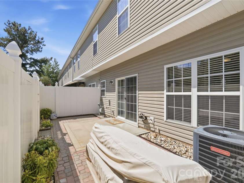 2718 Mill Valley Court, Charlotte, NC 28105.  MLS# CAR4424122, YatesRealty ID 51584. 
