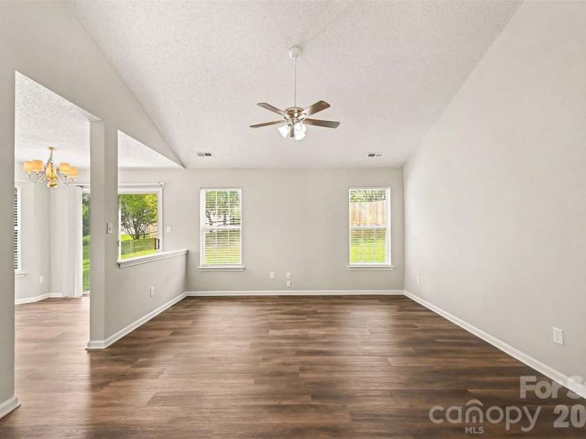 104 Willow Court, Mount Holly, NC 28120.  MLS# CAR4424587, YatesRealty ID 51587. 