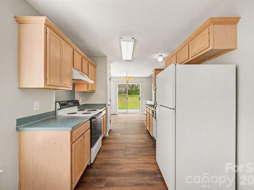 104 Willow Court, Mount Holly, NC 28120.  MLS# CAR4424587, YatesRealty ID 51587. 