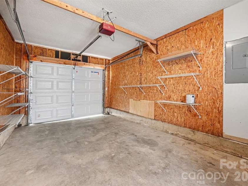 104 Willow Court, Mount Holly, NC 28120.  MLS# CAR4424587, YatesRealty ID 51587. 