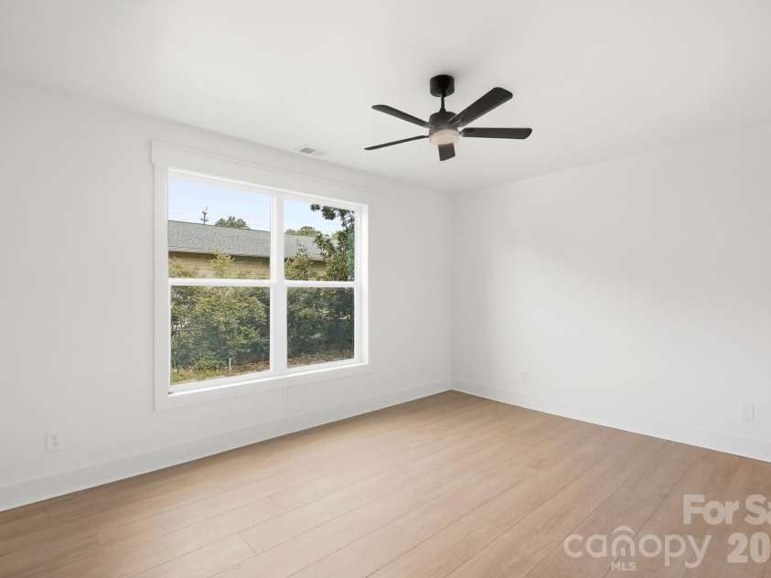 211 Spratt Street, Fort Mill, SC 29715.  MLS# CAR4424261, YatesRealty ID 51589. 