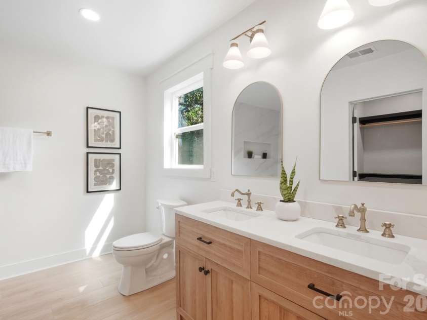 211 Spratt Street, Fort Mill, SC 29715.  MLS# CAR4424261, YatesRealty ID 51589. 