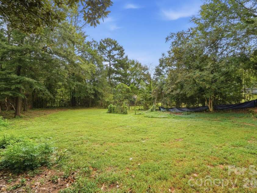 211 Spratt Street, Fort Mill, SC 29715.  MLS# CAR4424261, YatesRealty ID 51589. 