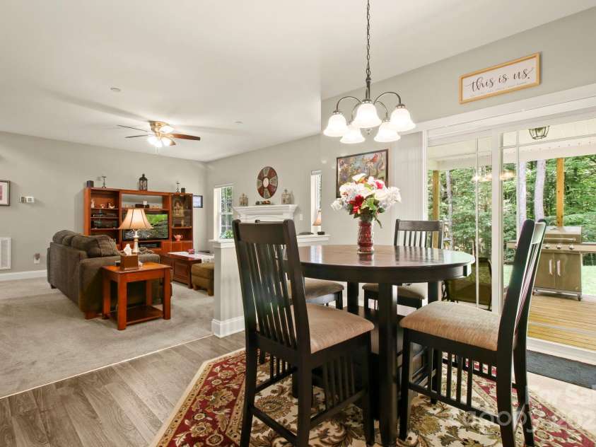 412 Greenview Drive, Jefferson, NC 28640.  MLS# CAR4216425, YatesRealty ID 5159. Breakfast Nook and Living area