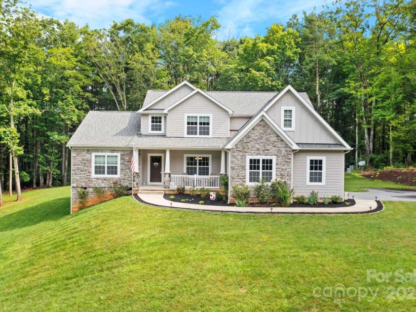 412 Greenview Drive, Jefferson, NC 28640.  MLS# CAR4216425, YatesRealty ID 5159. Home Sweet Home