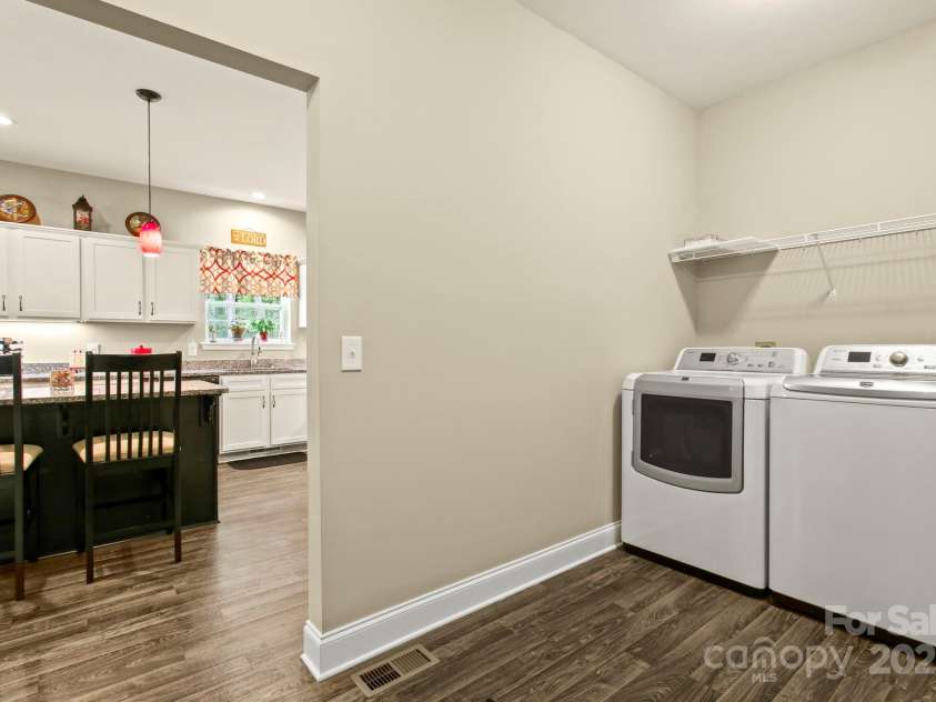 412 Greenview Drive, Jefferson, NC 28640.  MLS# CAR4216425, YatesRealty ID 5159. Laundry Room