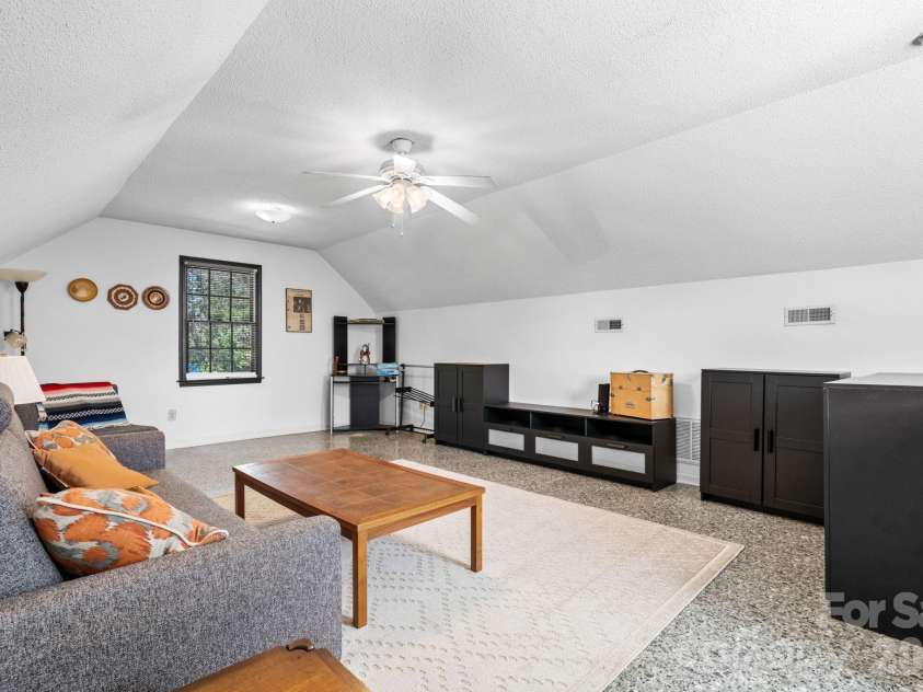 2036 Picnic Drive, Newton, NC 28658.  MLS# CAR4424566, YatesRealty ID 51590. 