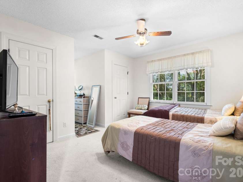 2036 Picnic Drive, Newton, NC 28658.  MLS# CAR4424566, YatesRealty ID 51590. 