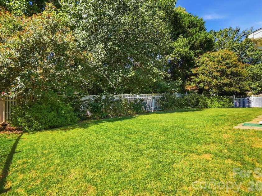 15619 Carrington Ridge Drive, Huntersville, NC 28078.  MLS# CAR4424248, YatesRealty ID 51593. Backyard