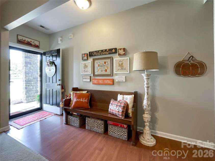 1401 Yellow Daisy Drive, Matthews, NC 28104.  MLS# CAR4424626, YatesRealty ID 51594. 