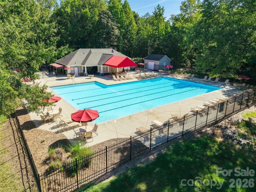 8514 Lockerbie Lane, Charlotte, NC 28215.  MLS# CAR4423537, YatesRealty ID 51595. 