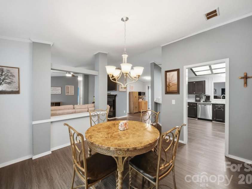 8027 Hillanby Court, Waxhaw, NC 28173.  MLS# CAR4423672, YatesRealty ID 51596. 