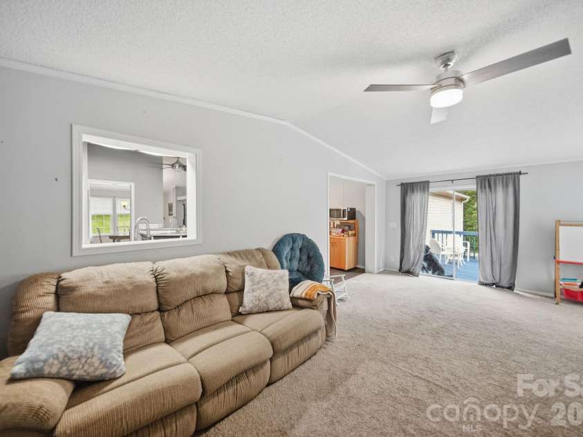 8027 Hillanby Court, Waxhaw, NC 28173.  MLS# CAR4423672, YatesRealty ID 51596. 