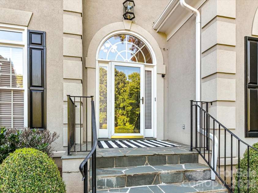 10835 Alexander Mill Drive, Charlotte, NC 28277.  MLS# CAR4423424, YatesRealty ID 51597. 