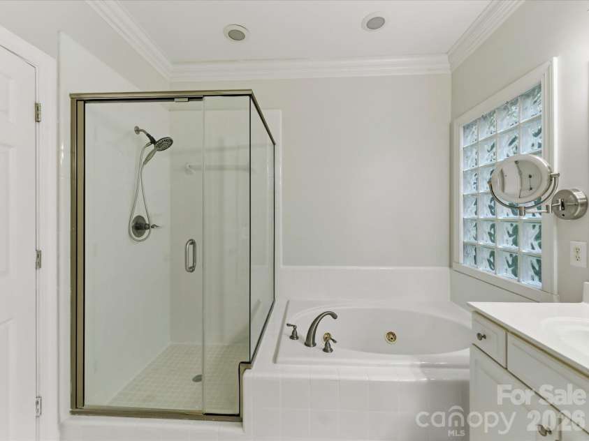 10835 Alexander Mill Drive, Charlotte, NC 28277.  MLS# CAR4423424, YatesRealty ID 51597. 