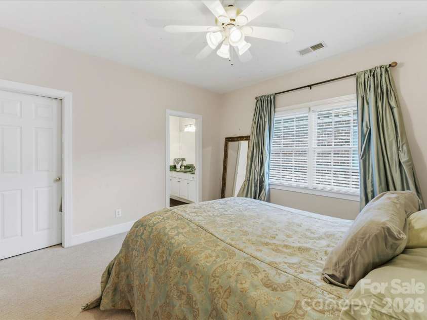 10835 Alexander Mill Drive, Charlotte, NC 28277.  MLS# CAR4423424, YatesRealty ID 51597. 