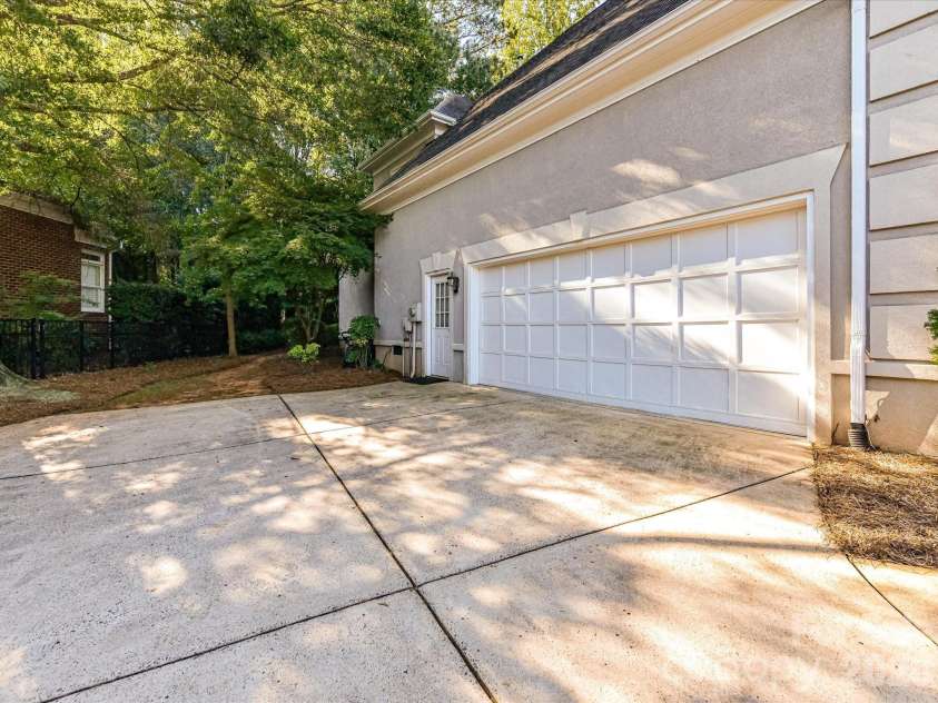 10835 Alexander Mill Drive, Charlotte, NC 28277.  MLS# CAR4423424, YatesRealty ID 51597. 