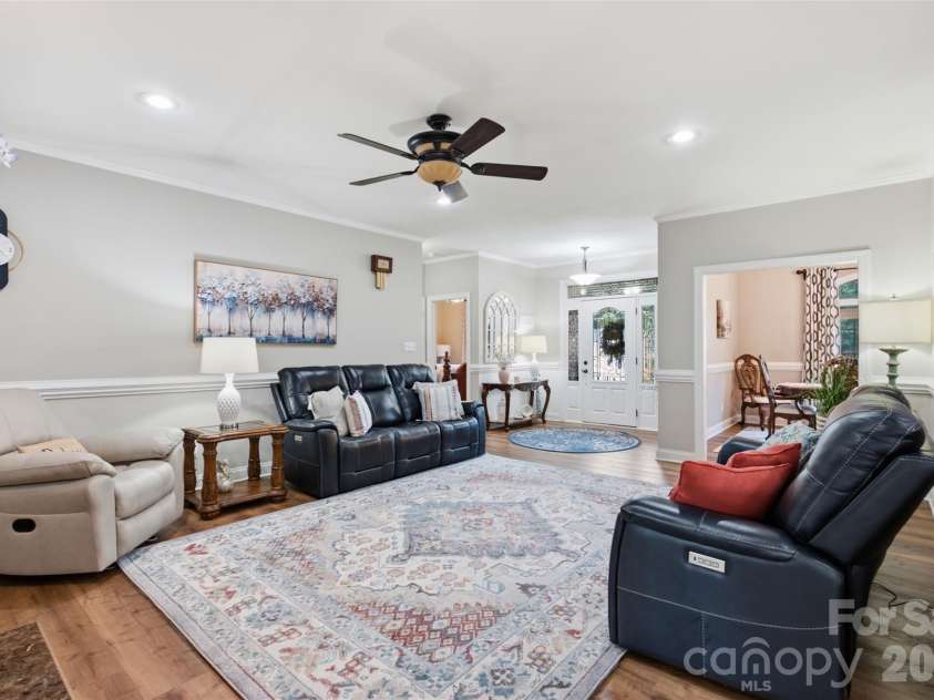 150 Saddlewood Lane, Statesville, NC 28625.  MLS# CAR4423804, YatesRealty ID 51598. 