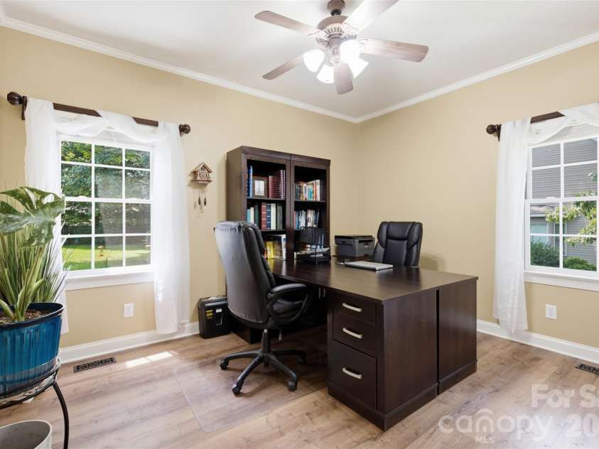 150 Saddlewood Lane, Statesville, NC 28625.  MLS# CAR4423804, YatesRealty ID 51598. 