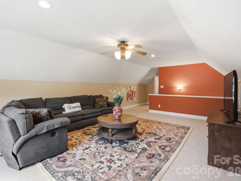 150 Saddlewood Lane, Statesville, NC 28625.  MLS# CAR4423804, YatesRealty ID 51598. 