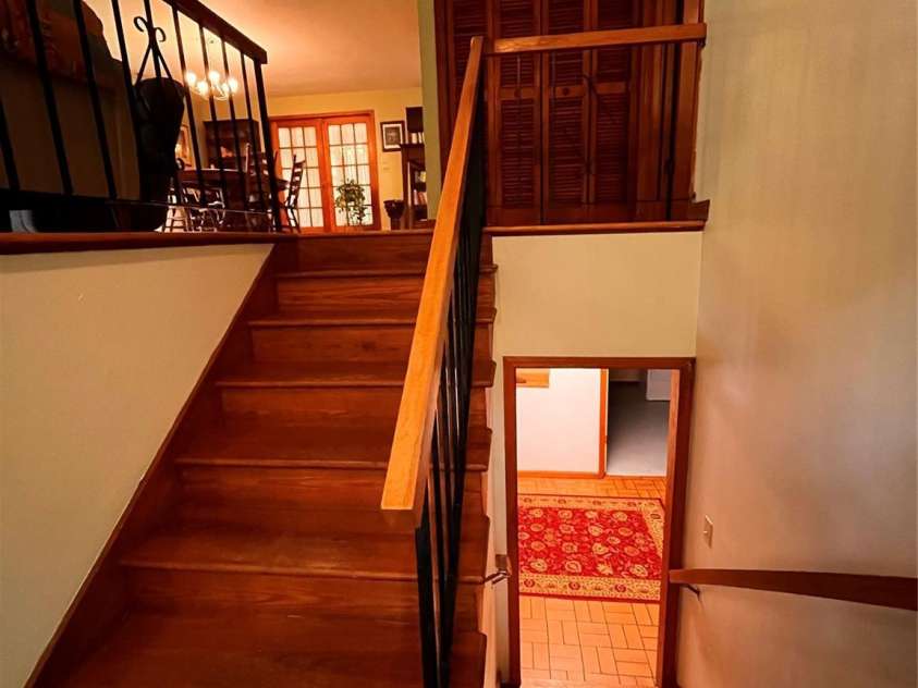 585 Nottingham Road, Brevard, NC 28712.  MLS# CAR4207707, YatesRealty ID 516. Front entry